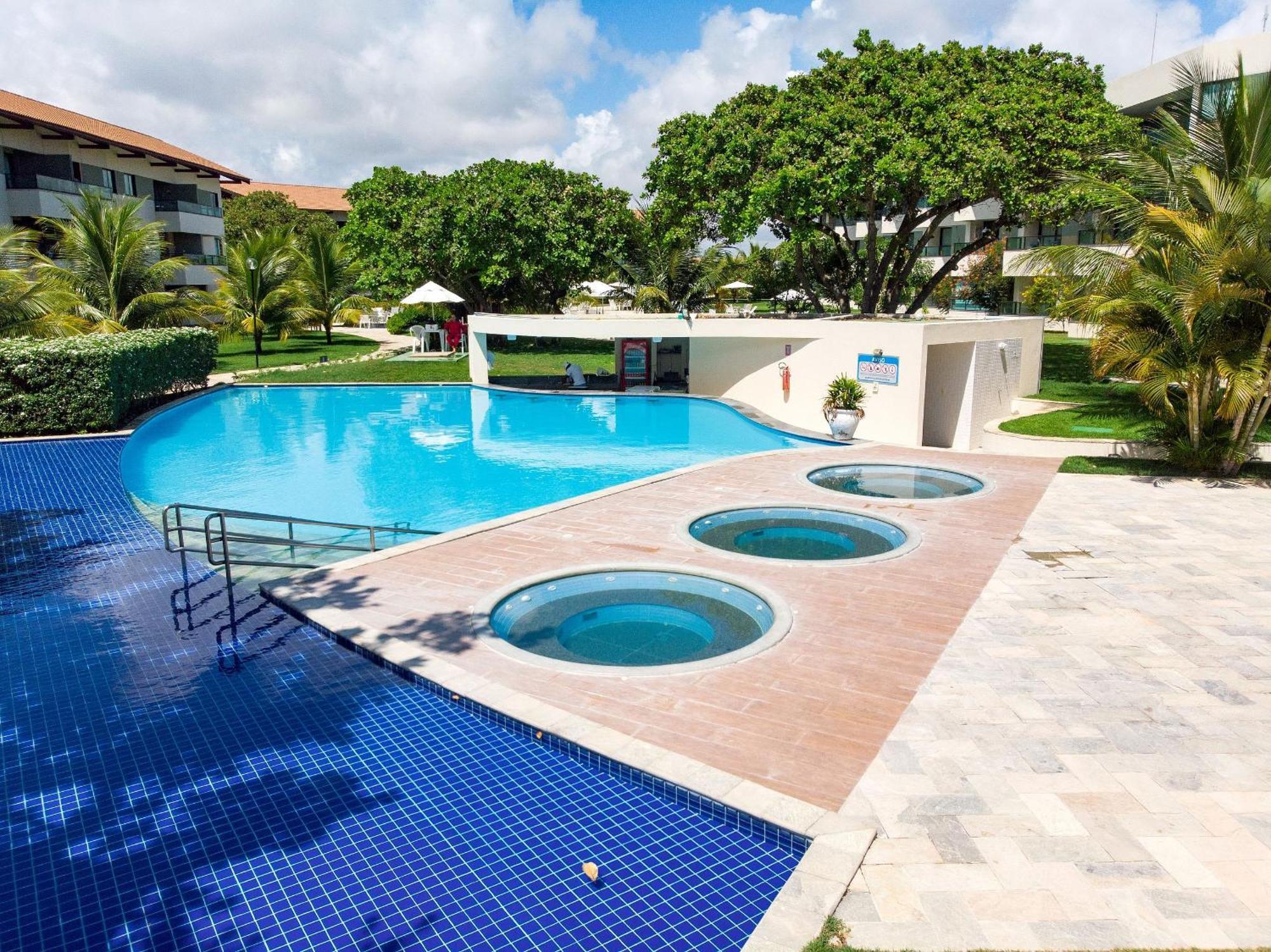 פראיה דוס קרניירוס Carneiros Beach Resort מראה חיצוני תמונה